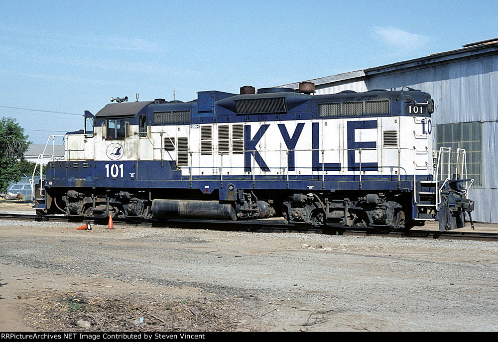 Former SD&AE GP9 KYLE #101 on SJVR